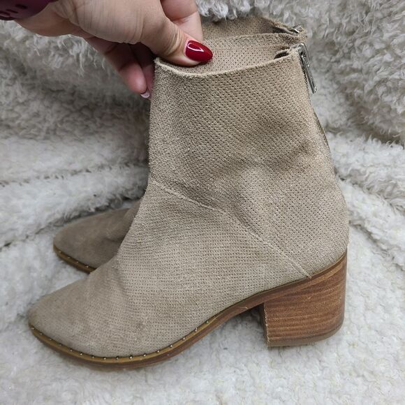 Treasure & Bond‎ Tan Suede Ankle Boots  booties sz 7.5 - Picture 5 of 11
